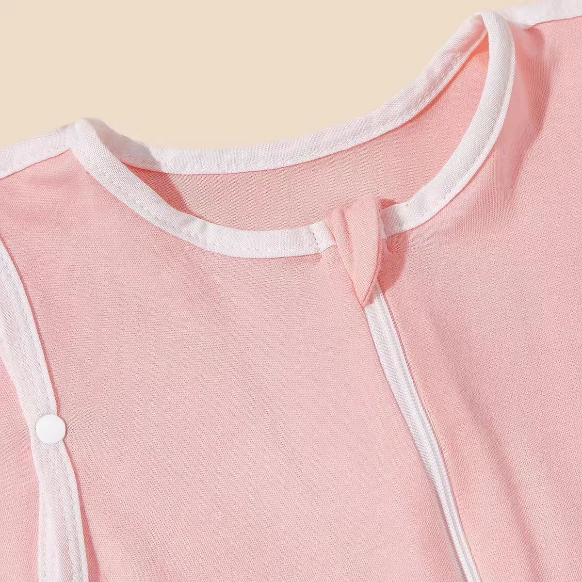 Organic cotton baby girl rompers and ruffle shorts set for newborns – premium wholesale clothing for B2B retailers.